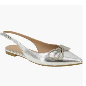 NWT BCBGeneration Kristin Flat